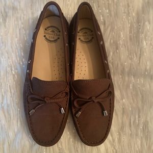 NWOT Driver Club USA Women’s Suede Nantucket Driver Loafer